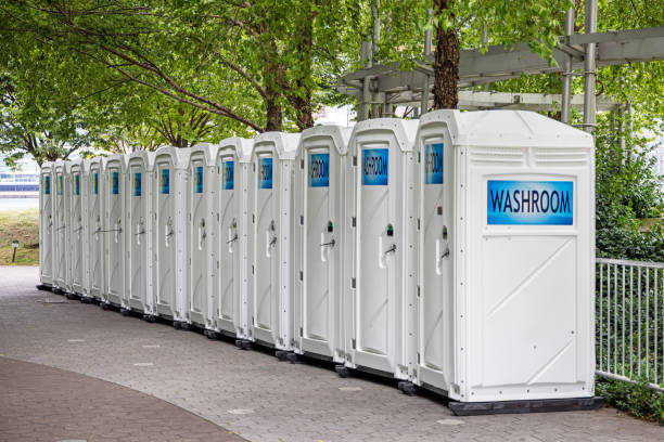 Portable Toilet Options We Offer in Oswego, KS